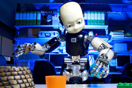 DC-motoren voor humanoïde servicerobot die autonoom werkt