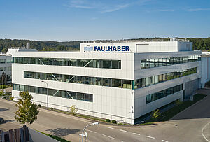 Luchtfoto van het FAULHABER-gebouw in Duitsland