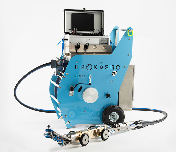 DC-Motors in electronic control robots steered using a cable remote control and a monitor