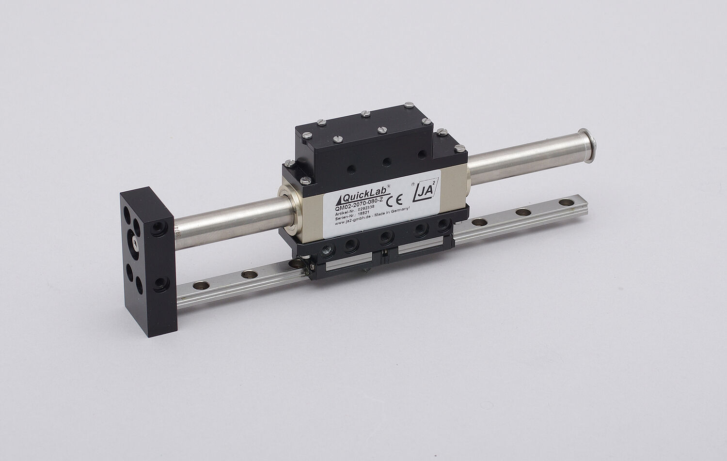 Linear motor in mechatronic kit tailor made for laboratory automation